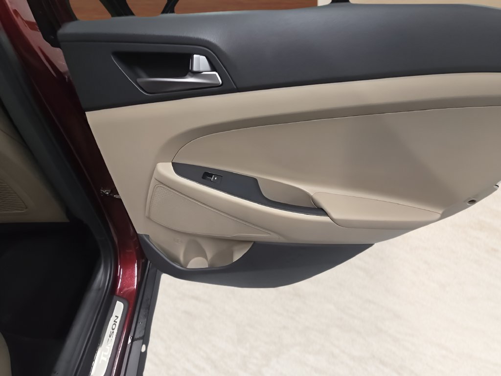Used 2016 Hyundai Tucson Limited FWD image 22
