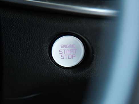 Used 2025 Kia Sorento S w/ Panoramic Sunroof Package image 34