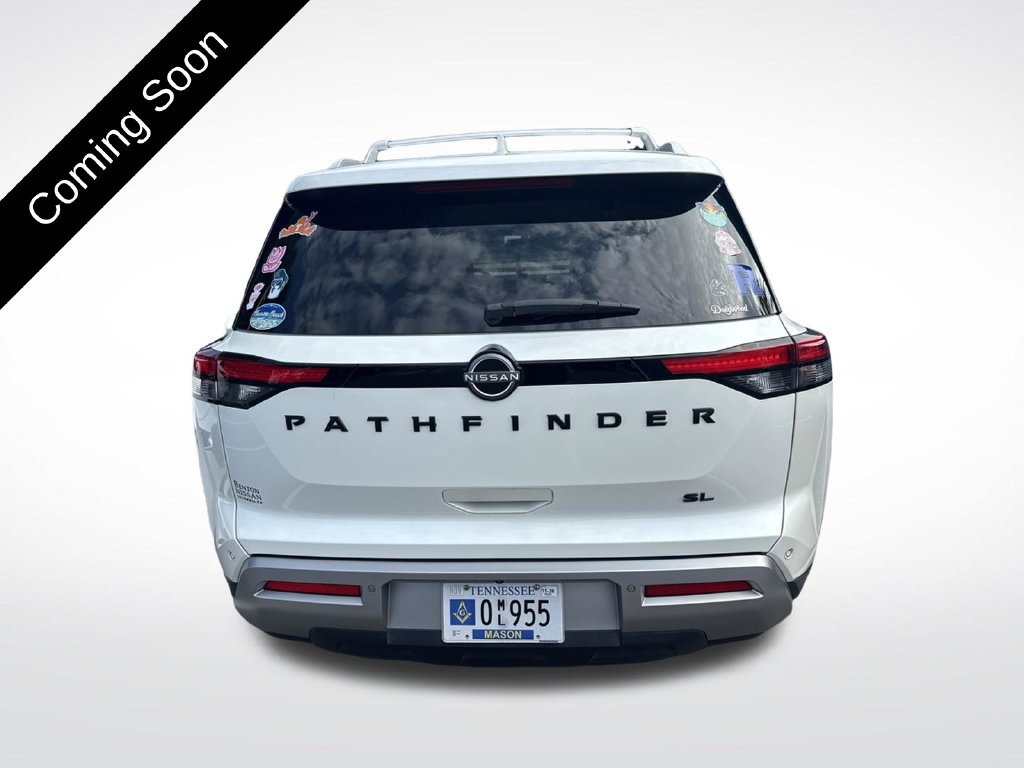 Used 2022 Nissan Pathfinder SL w/ SL Black Package FWD image 5