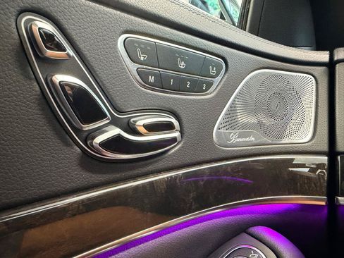 Used 2019 Mercedes-Benz S 450 Sedan image 33