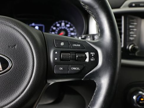 Used 2017 Kia Sorento FWD w/ LX Convenience Package image 32