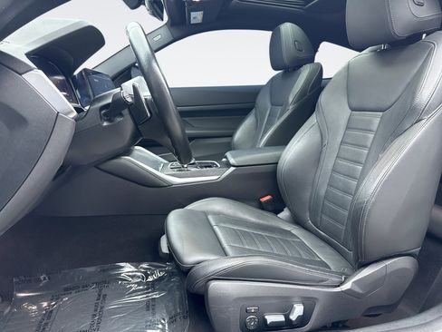 Used 2023 BMW 430i xDrive Coupe w/ M Sport Package AWD/4WD image 11