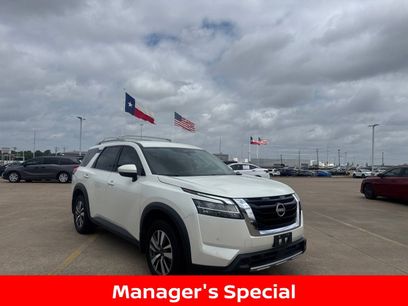 Certified 2024 Nissan Pathfinder SL