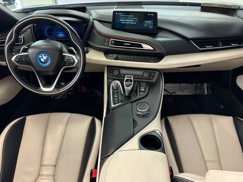 Used 2019 BMW i8 Roadster AWD/4WD image 15
