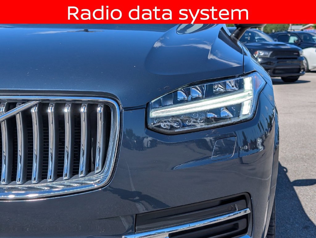 Used 2023 Volvo XC90 B5 Plus AWD/4WD image 12