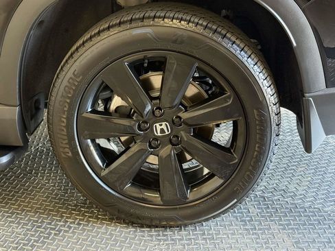 Used 2025 Honda Pilot Black Edition image 15