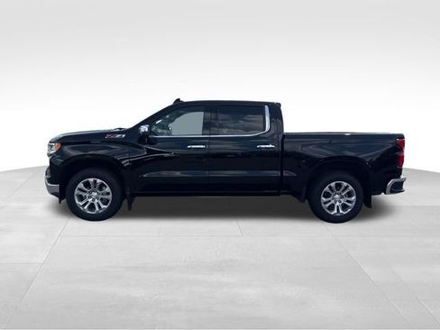 Used 2025 Chevrolet Silverado 1500 LTZ AWD/4WD image 2