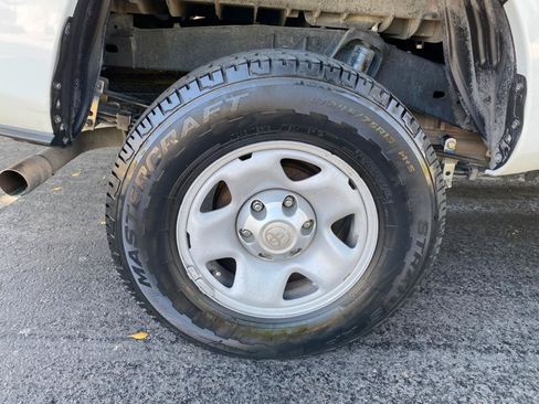 Used 2017 Toyota Tacoma 2WD Access Cab image 17
