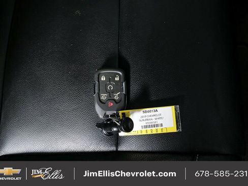 Used 2019 Chevrolet Suburban LT image 29