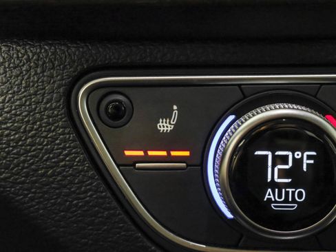 Used 2022 Audi Q5 2.0T Premium image 9