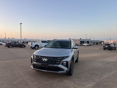 Used 2025 Hyundai Tucson SEL AWD/4WD image 7
