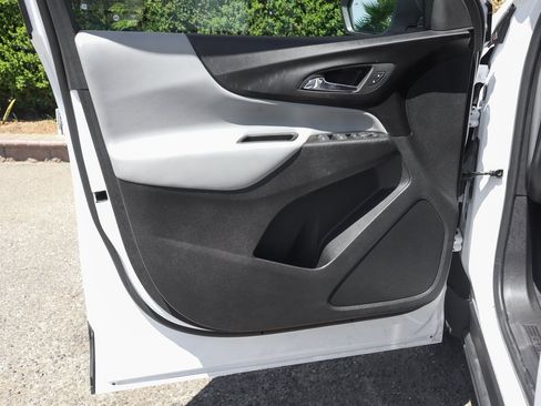 Used 2024 Chevrolet Equinox LS image 14