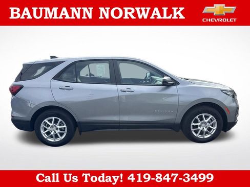 Used 2024 Chevrolet Equinox LS FWD image 6