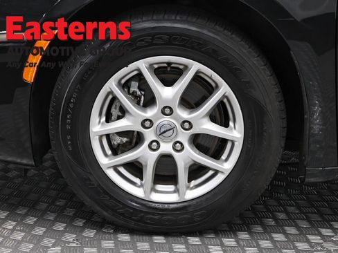 Used 2023 Chrysler Pacifica Touring-L FWD image 33