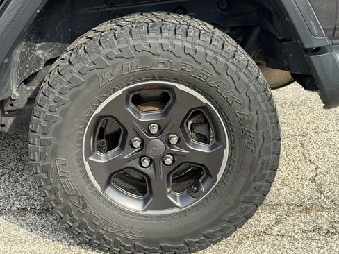 Used 2019 Jeep Wrangler Unlimited Rubicon w/ Advanced Safety Group AWD/4WD image 12