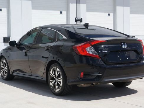 Used 2017 Honda Civic EX-L image 9