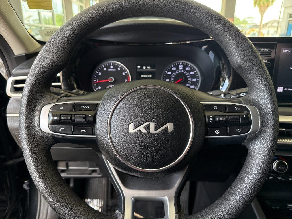 Used 2023 Kia K5 LXS FWD image 21