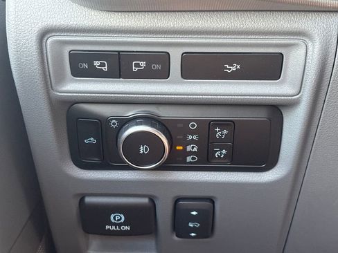 Used 2024 Ford F150 Lariat w/ FX4 Off-Road Package AWD/4WD image 24