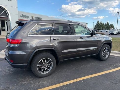 Used 2020 Jeep Grand Cherokee Laredo w/ Quick Order Package 2BN North AWD/4WD image 4