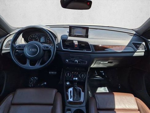 Used 2018 Audi Q3 2.0T Premium w/ Convenience Package FWD image 18
