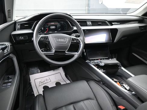 Used 2024 Audi Q8 e-tron Prestige w/ Prestige Package image 28