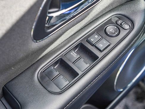 Used 2019 Honda HR-V EX image 23