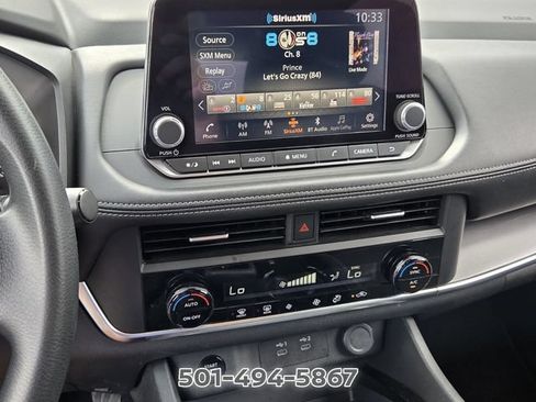 Used 2024 Nissan Rogue SV AWD/4WD image 17