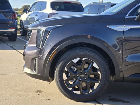 New 2026 Kia Sorento S image 5