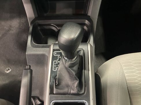 Used 2017 Toyota Tacoma SR5 image 16