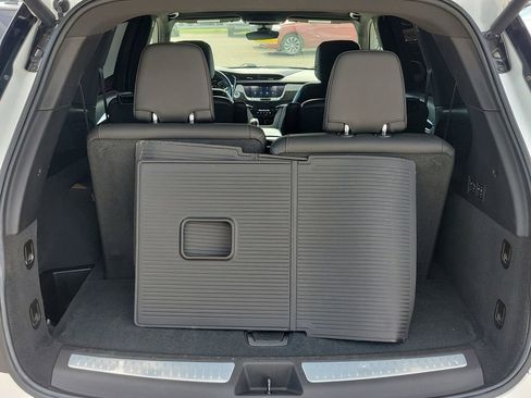 Used 2020 Cadillac XT6 Premium Luxury w/ LPO, Floor Liner Package image 9