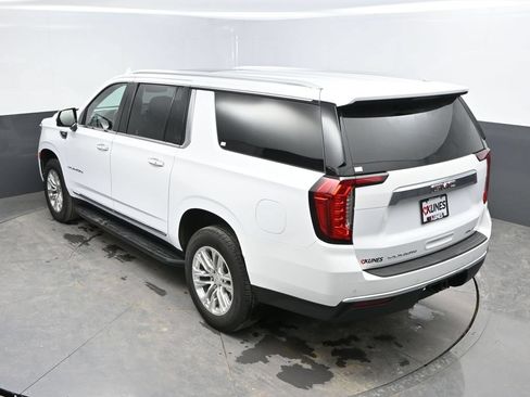 Used 2023 GMC Yukon XL SLT w/ SLT Luxury Package AWD/4WD image 35