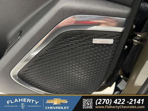 Used 2024 Chevrolet Traverse RS image 25