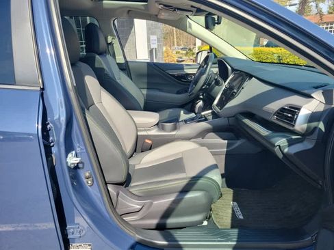Used 2025 Subaru Outback Onyx Edition image 27