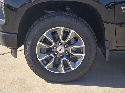 New 2026 Chevrolet Silverado 1500 RST w/ Texas Edition Plus image 8