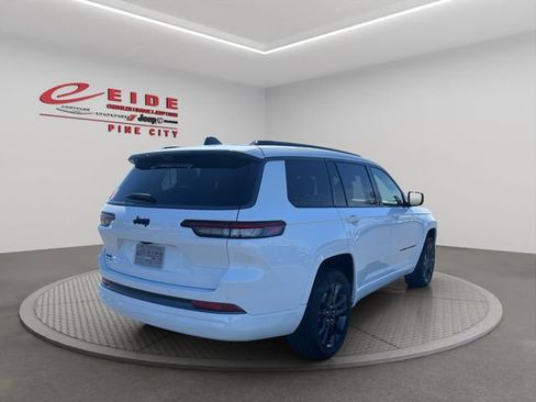 New 2026 Jeep Grand Cherokee L Limited AWD/4WD image 5