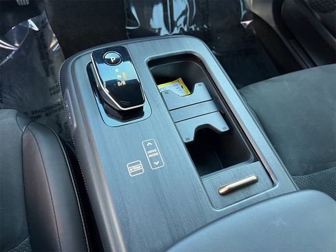 Certified 2023 Nissan Ariya AWD image 17