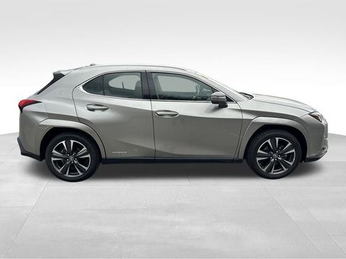Used 2022 Lexus UX 250h w/ Premium Package AWD/4WD image 11