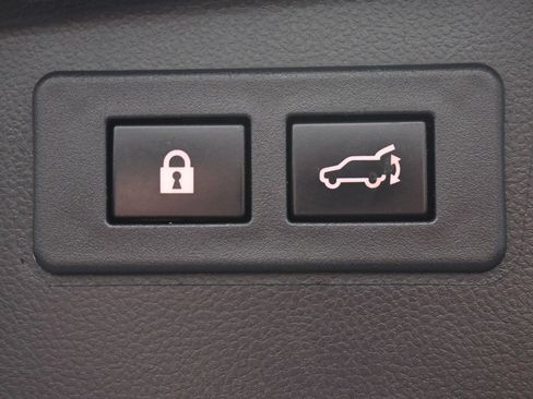 Used 2024 Subaru Outback Premium AWD/4WD image 13