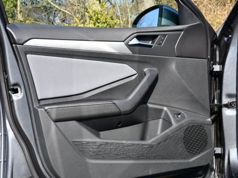 New 2026 Volkswagen Jetta SE image 10