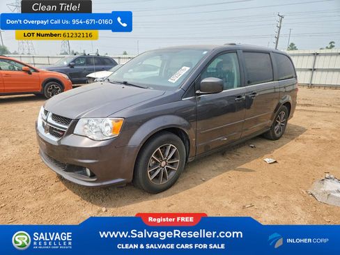 Used 2017 Dodge Grand Caravan SXT w/ Rear Park Assist Package FWD image 1