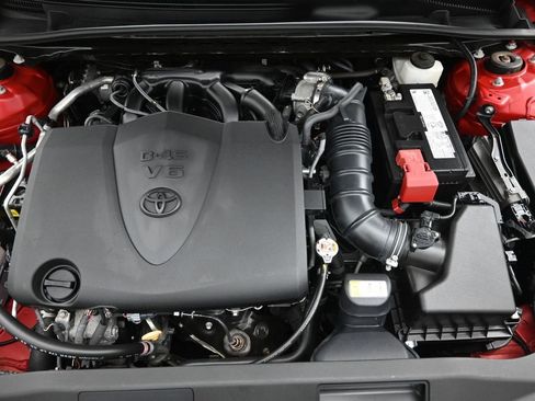 Used 2021 Toyota Camry XSE image 30