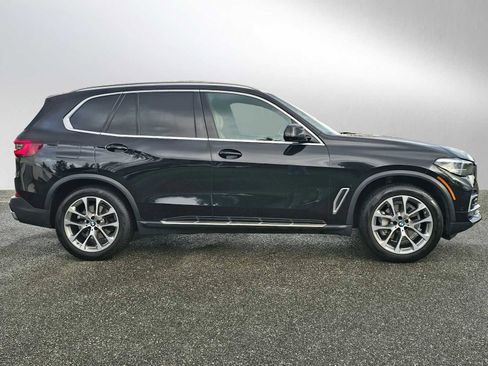 Used 2022 BMW X5 sDrive40i w/ Parking Assistance Package image 2