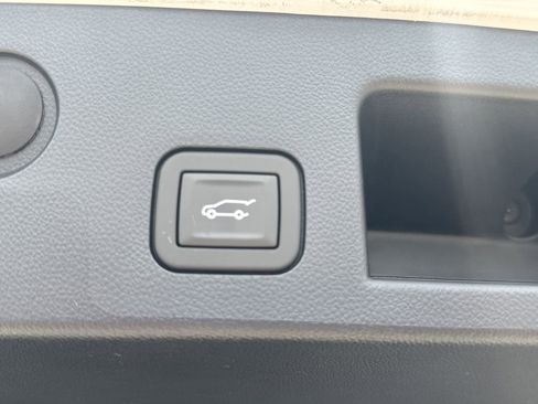 New 2026 GMC Terrain AT4 w/ Technology Package II image 32