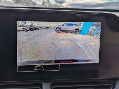 New 2026 Chevrolet Trax RS w/ Sunroof Package image 21