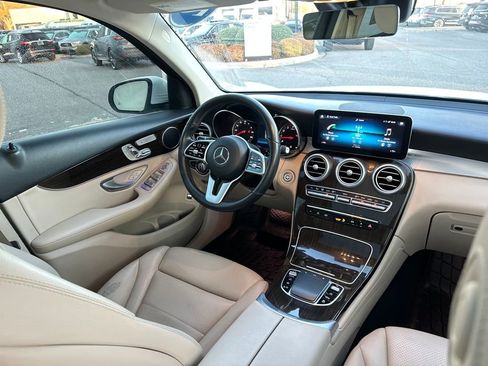 Used 2022 Mercedes-Benz GLC 300 image 33