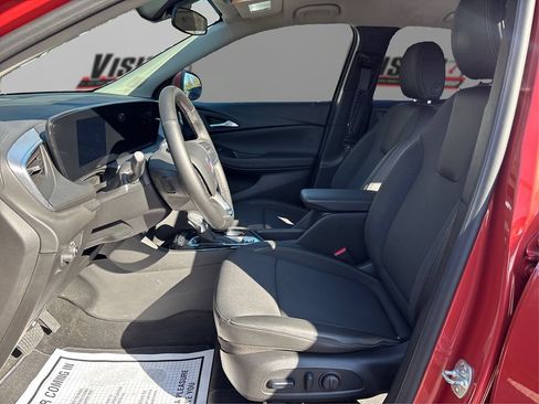 Used 2024 Buick Encore GX Preferred w/ Comfort Package AWD/4WD image 9