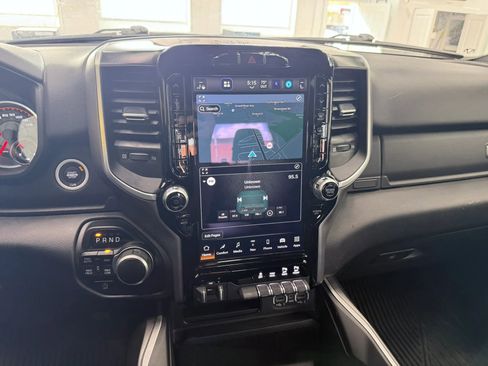 Used 2022 RAM 1500 Big Horn AWD/4WD image 15