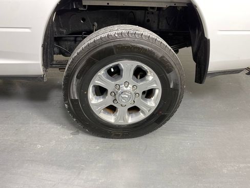 Used 2024 RAM 3500 Big Horn image 27