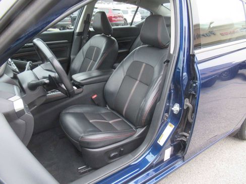 Used 2023 Nissan Altima 2.5 SR image 17