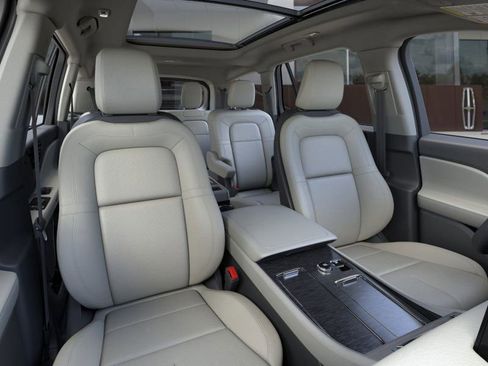 New 2026 Lincoln Aviator Reserve w/ Illumination Package RWD image 10